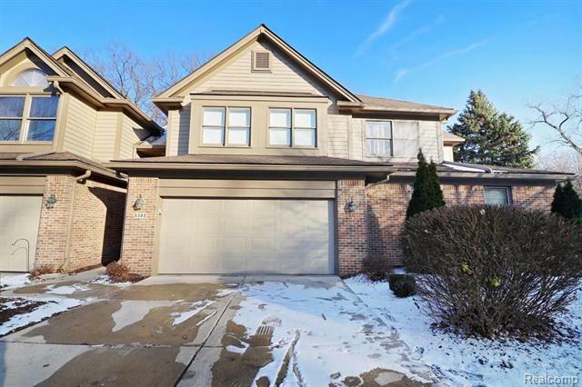 Property Photo:  5302 Royal Vale Lane  MI 48126 