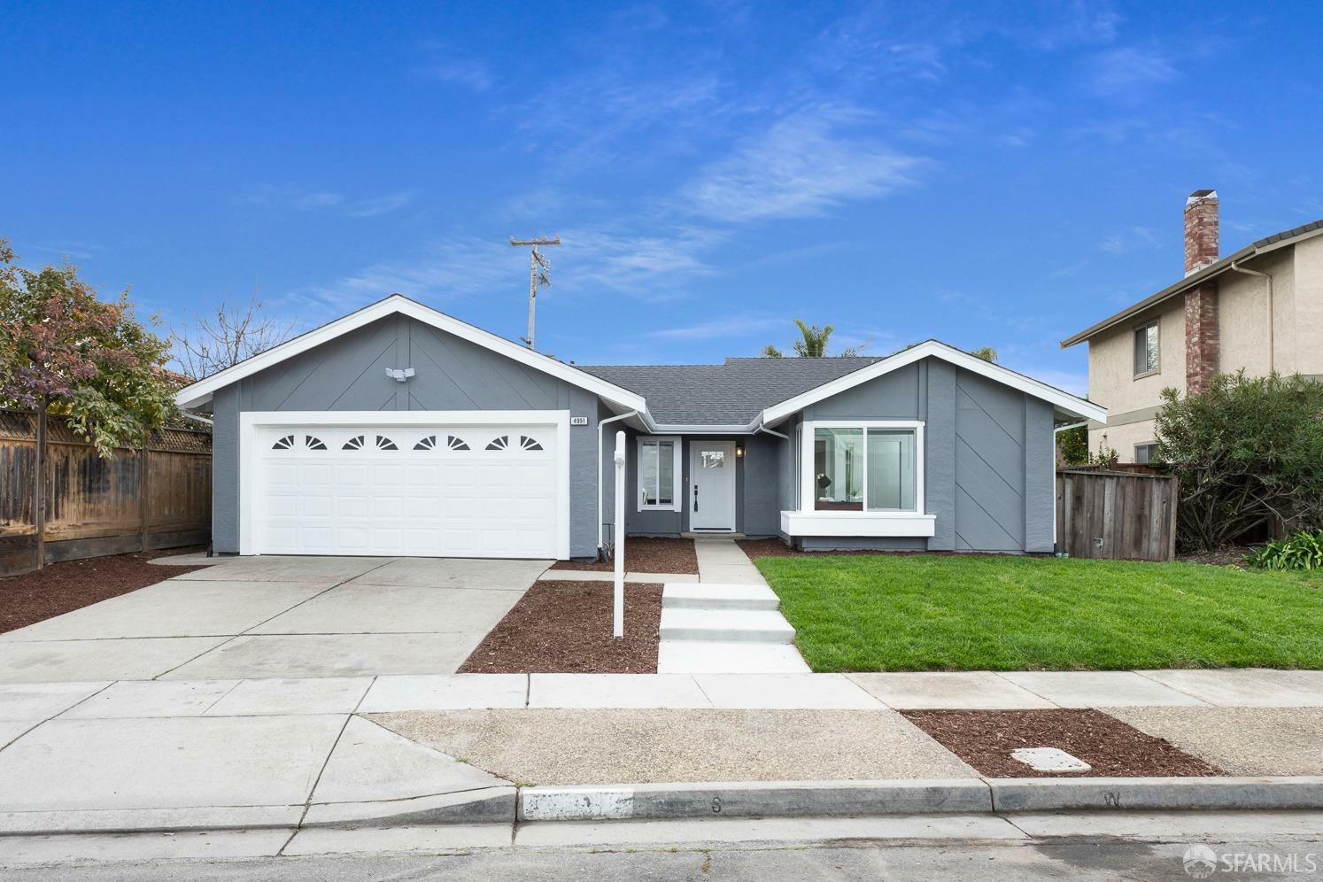 Property Photo:  4991 Seneca Park Loop  CA 94538 