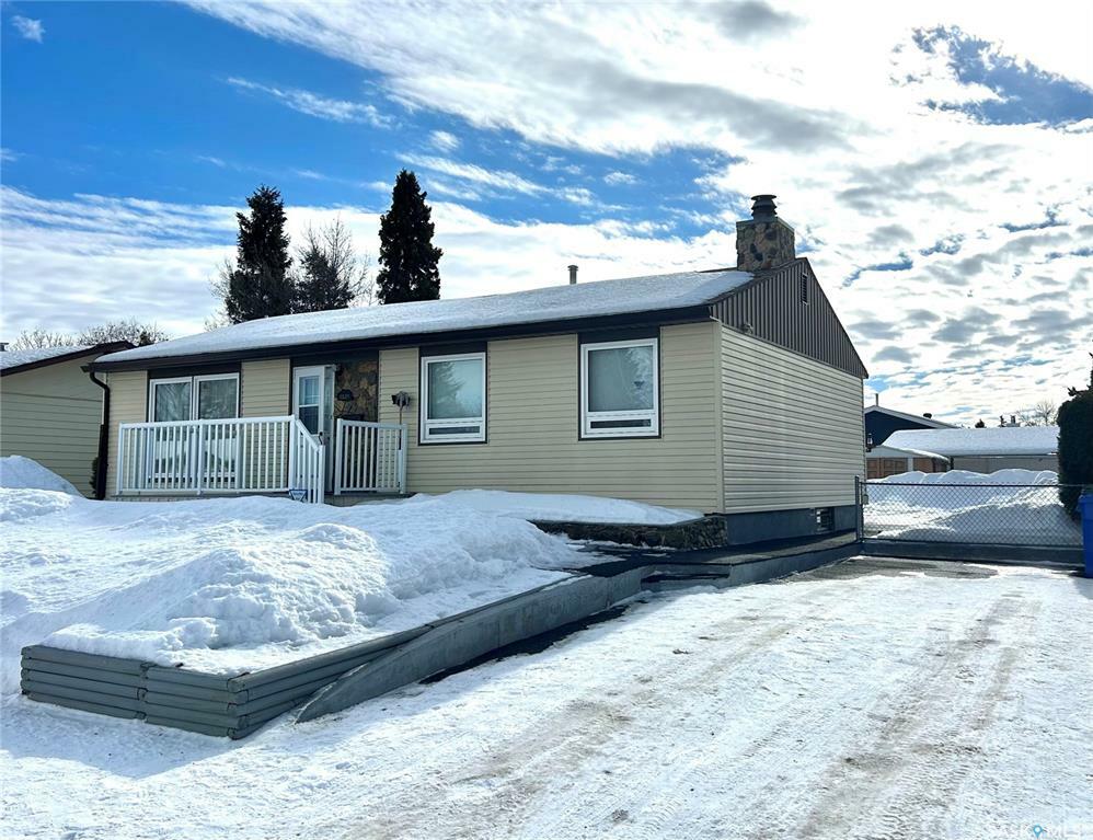 1321 Cowan Drive  Prince Albert SK S6V 2P9 photo