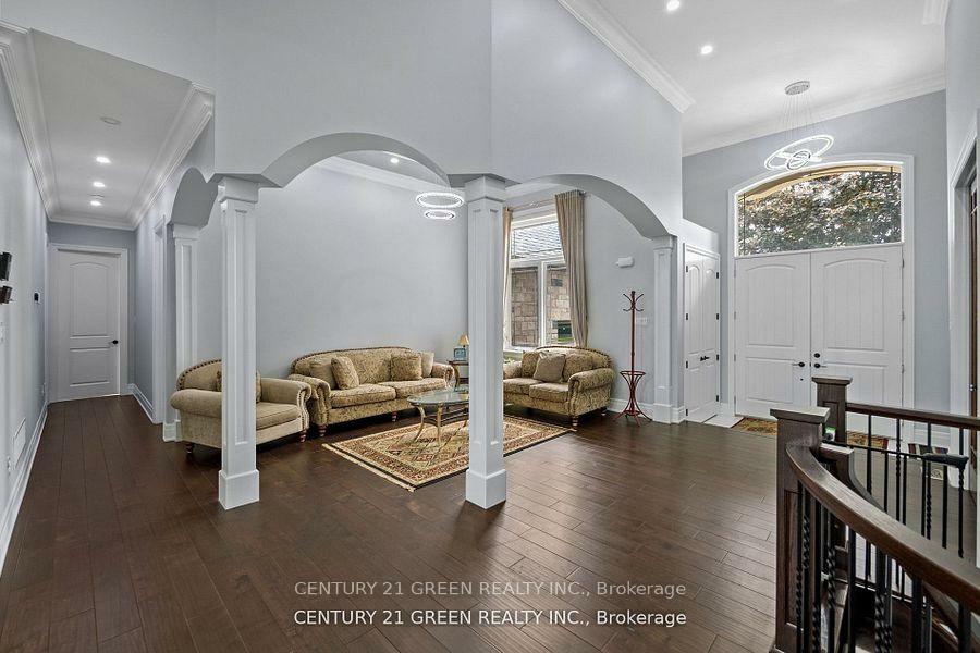 Photo de la propriété: 679 Hiawatha Blvd ON L9G 3A6