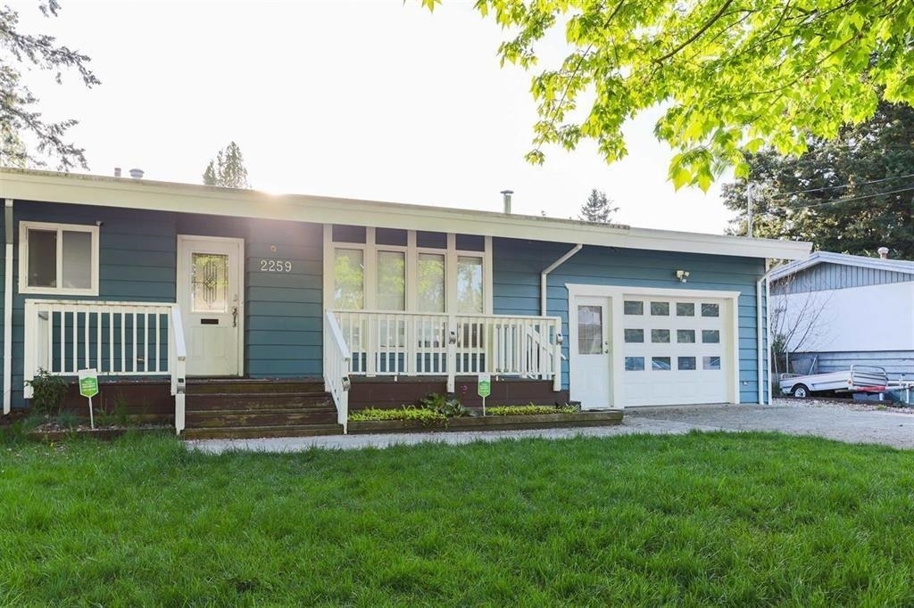 2259 Lynden Street  Abbotsford BC V2T 3B8 photo