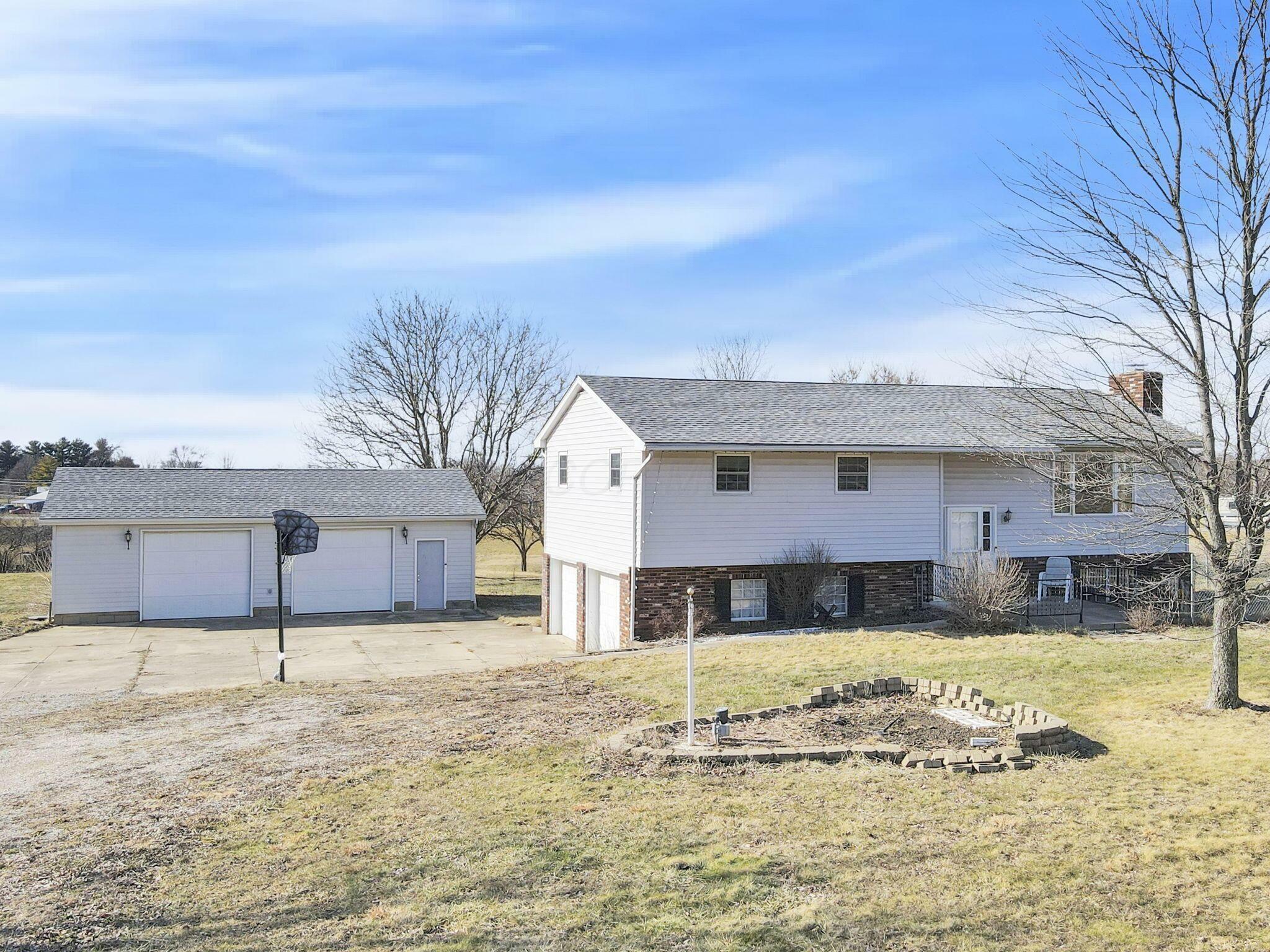 Property Photo:  7305 Winchester Southern Road  OH 43154 