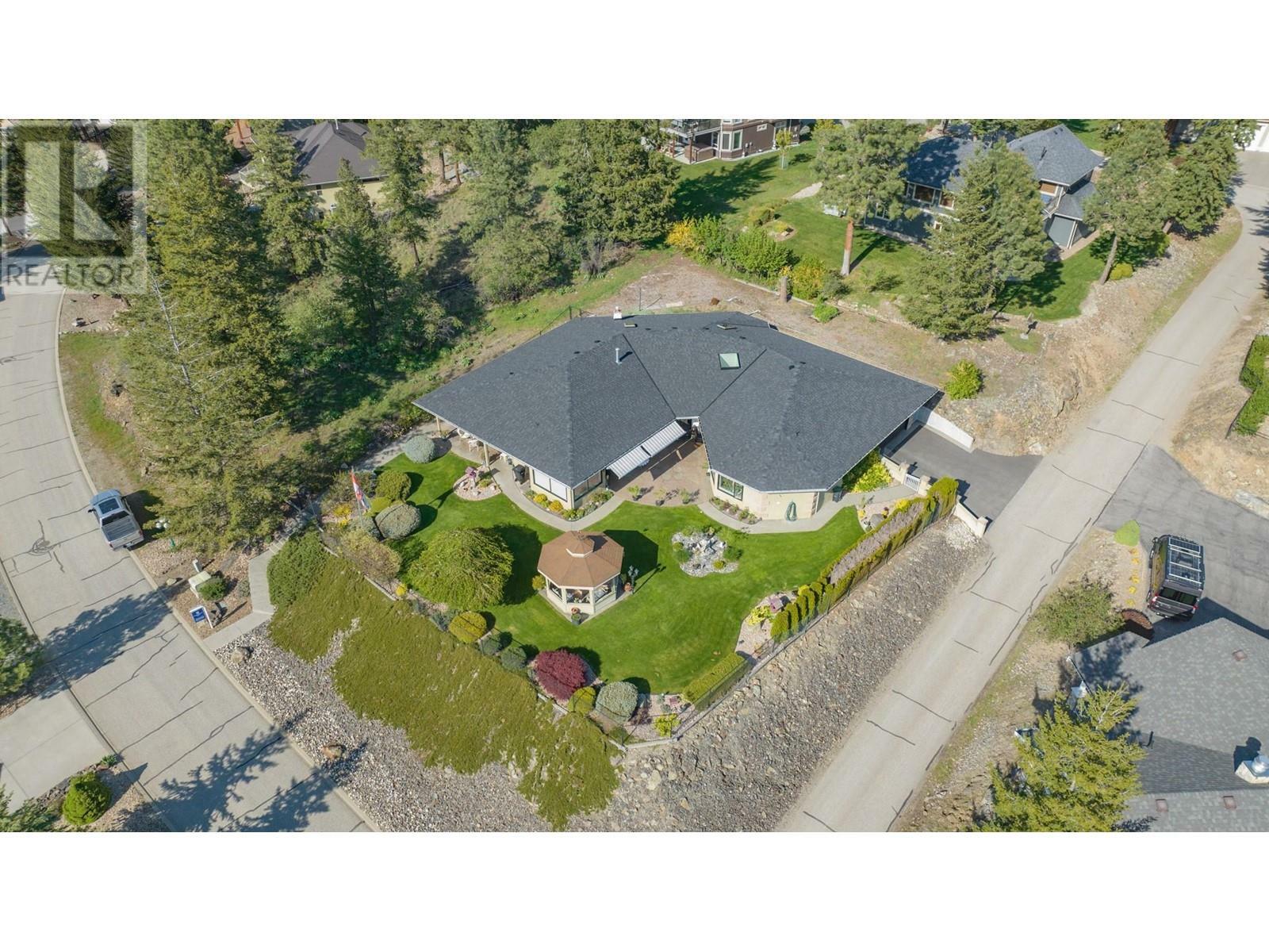 Property Photo: 6 9196 Tronson Road BC V1H 1E8