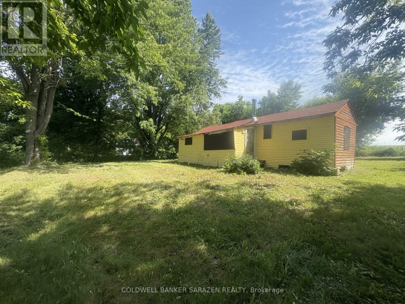 143 Gypsy Lane  Ottawa ON K7S 3G7 photo