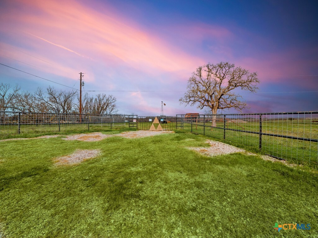 Property Photo: 1000 Mill Creek Rd TX 78155