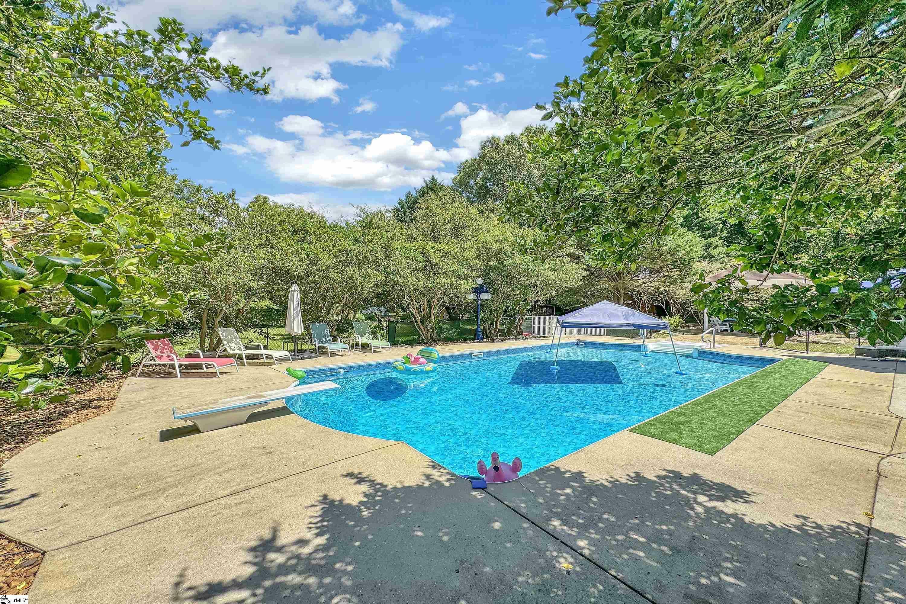Property Photo: 213 Harts Lane SC 29681