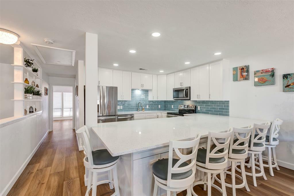 Property Photo: 35 Regency Point TX 77356