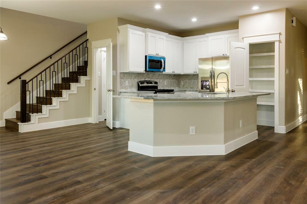 1612 Rocky Falls Road  Richmond TX 77469 photo