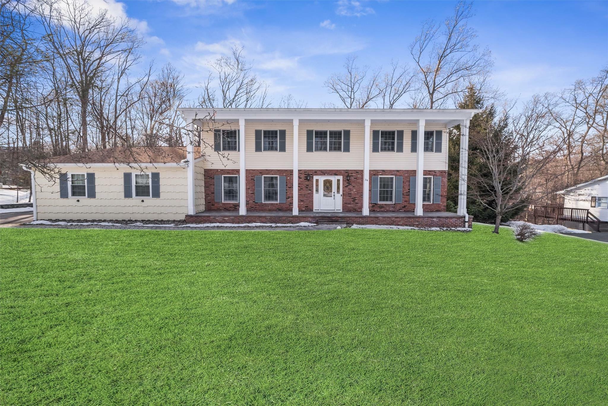 Property Photo:  34 Woodhaven Drive  NY 10956 