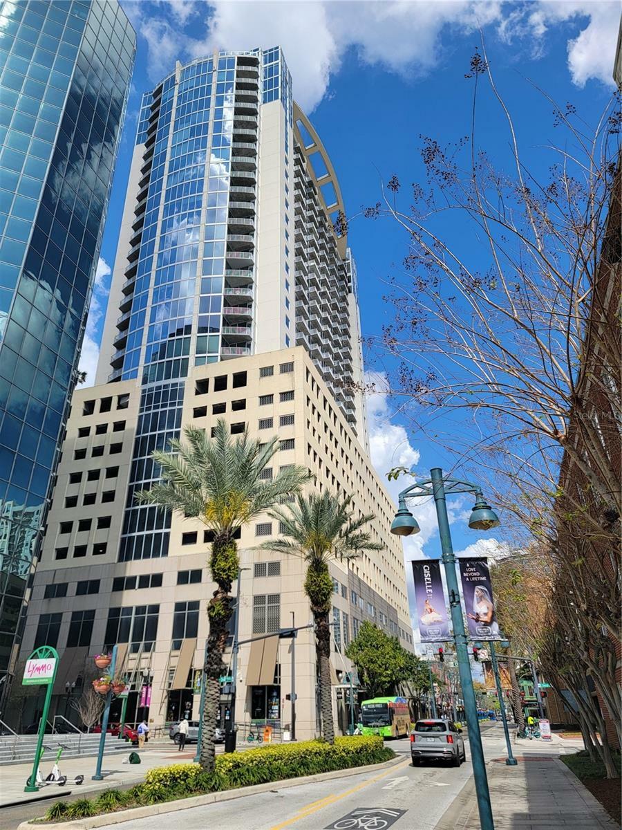 Property Photo: 155 S Court Avenue 2106 FL 32801