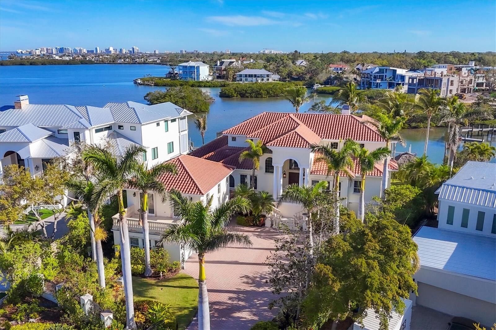 Property Photo:  1137 N Lake Shore Drive  FL 34231 