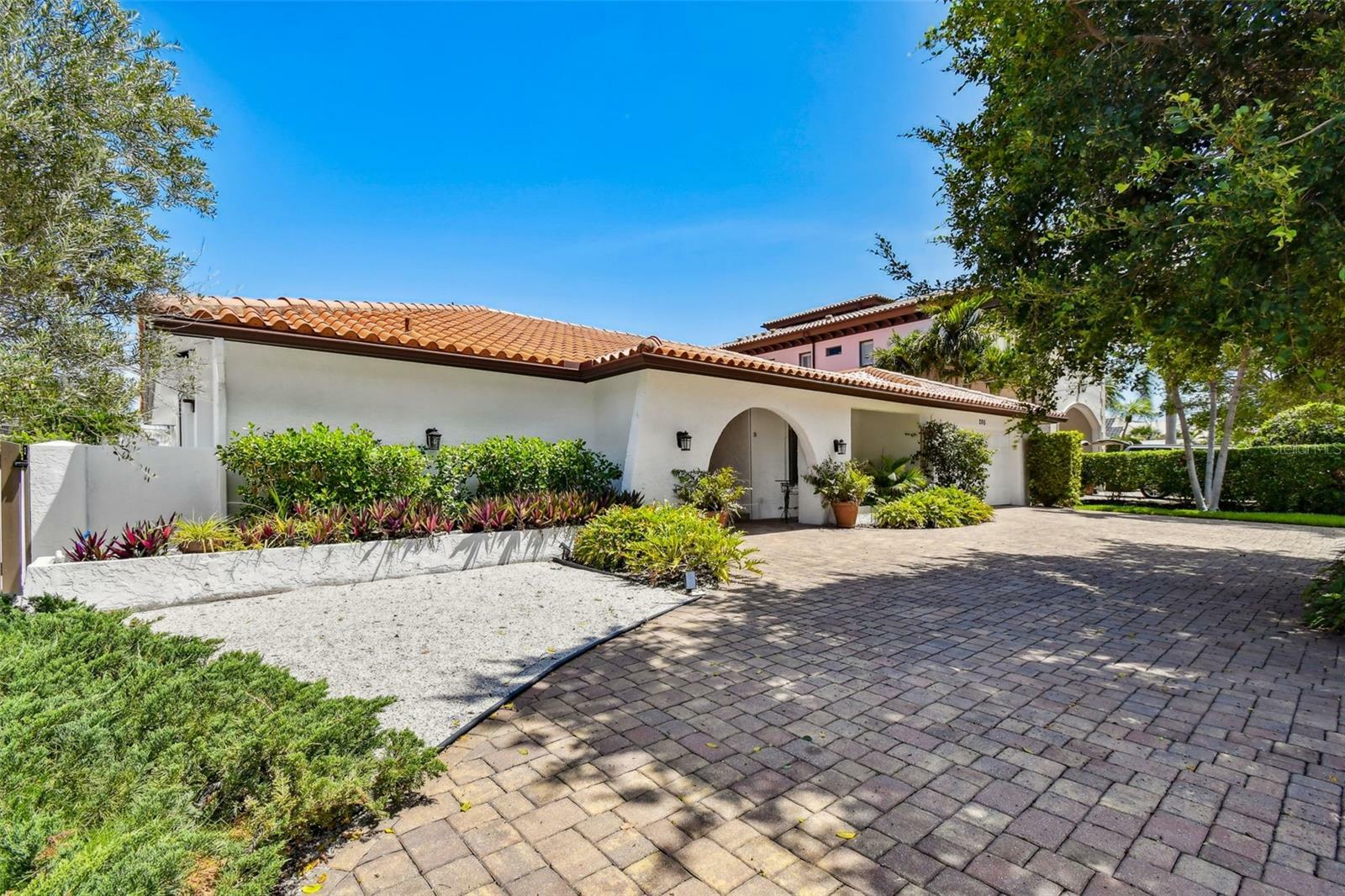 Property Photo: 205 Harrison Avenue FL 33786