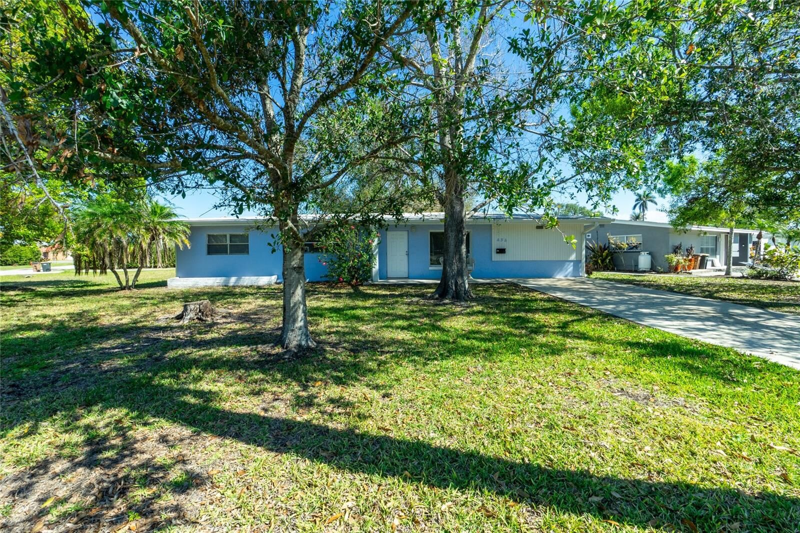 Property Photo:  434 W Grace Street  FL 33950 