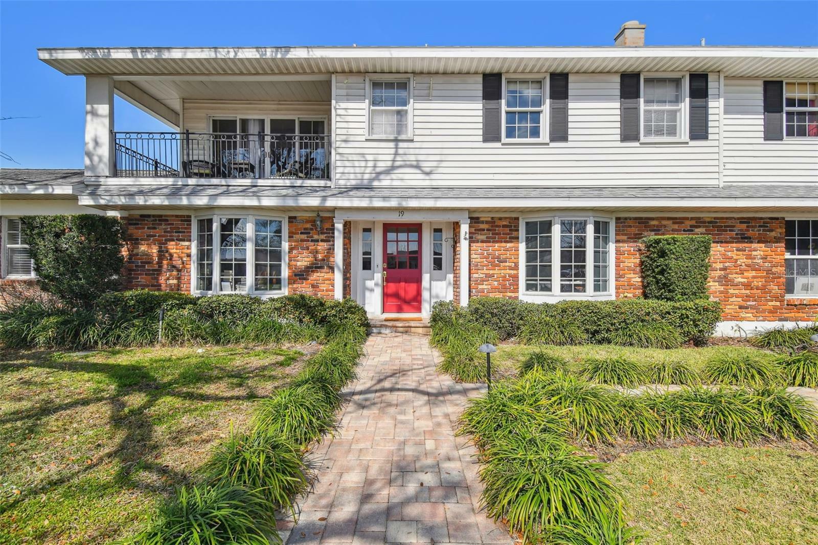 Property Photo: 19 Sandpiper Road FL 33609
