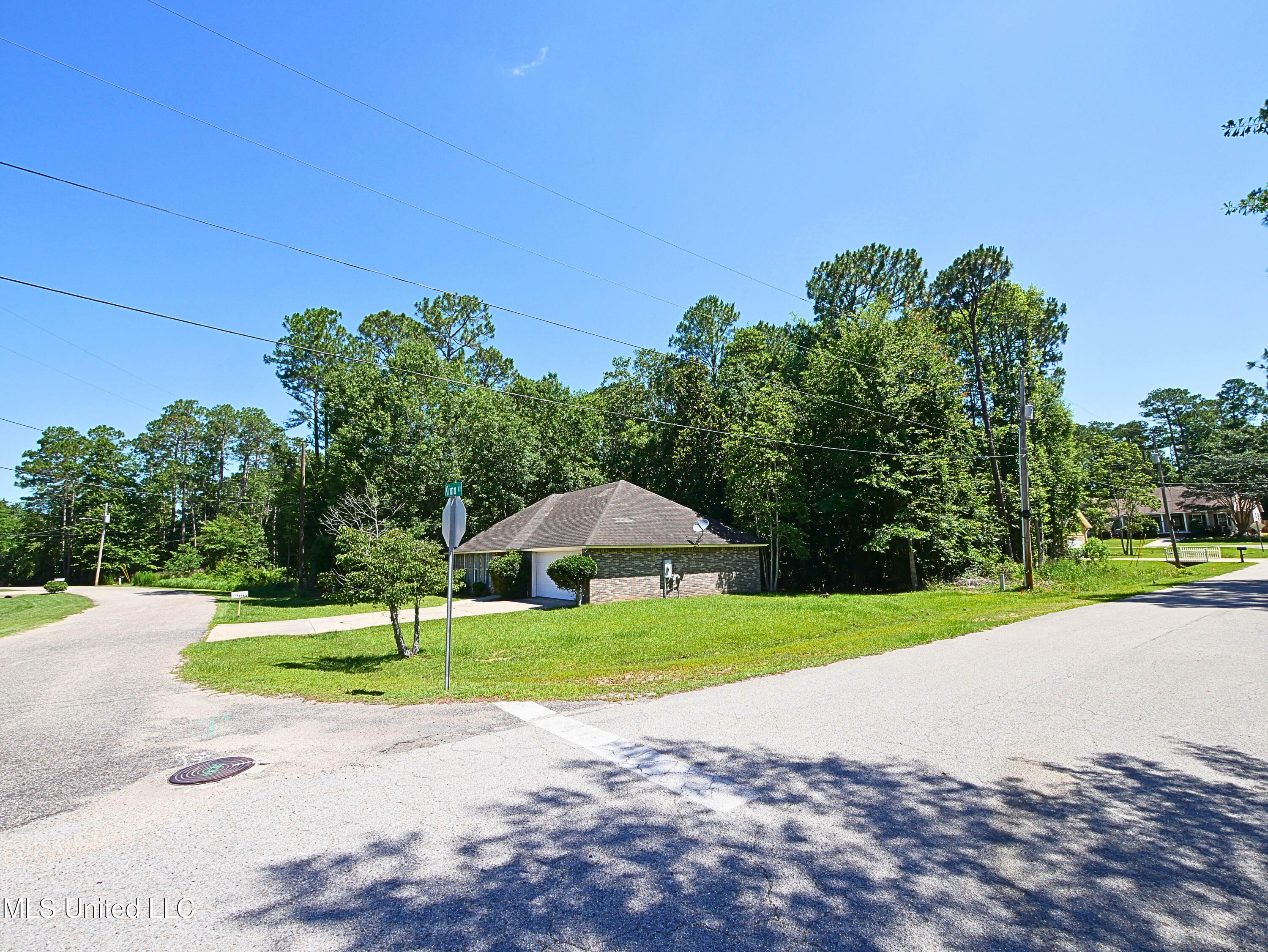 Property Photo: 846 Kimo Court MS 39525