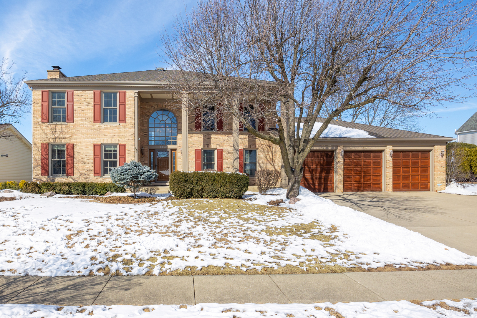 Property Photo:  416 Oakmont Lane  IL 60173 