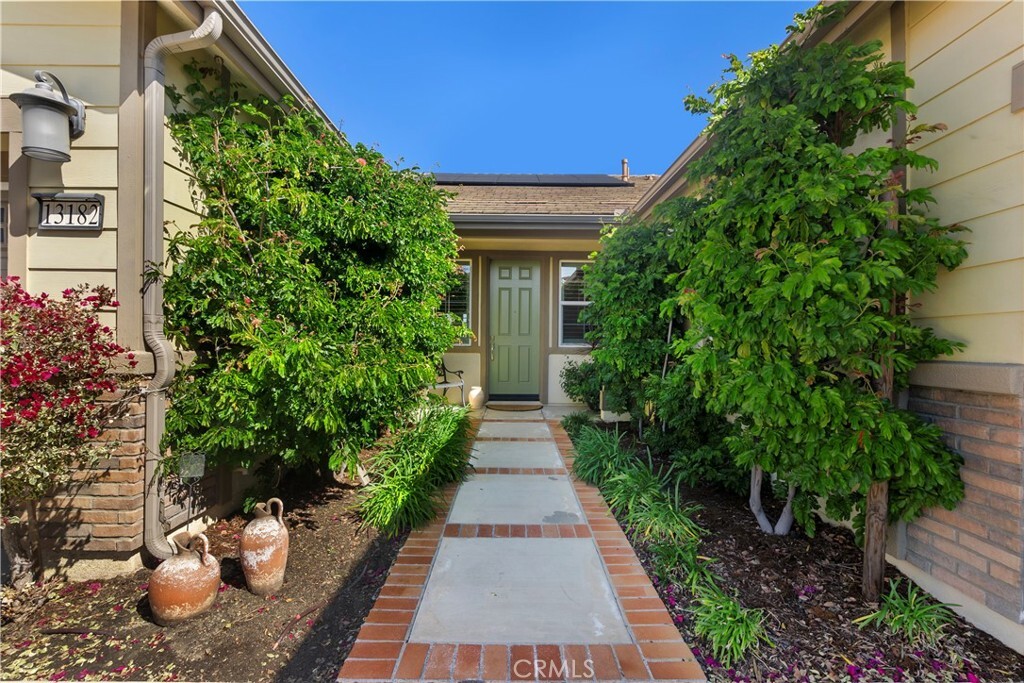 Property Photo: 13182 Capricornio Street CA 92503