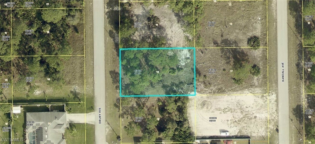 Property Photo: 727 Drury Avenue FL 33974