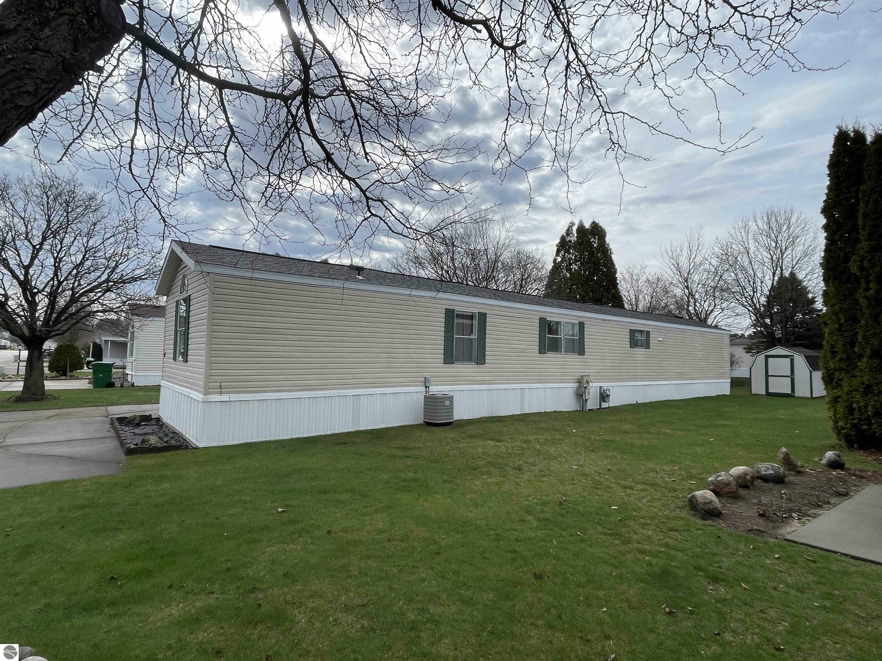 Property Photo: 407 Farm Lane MI 49601