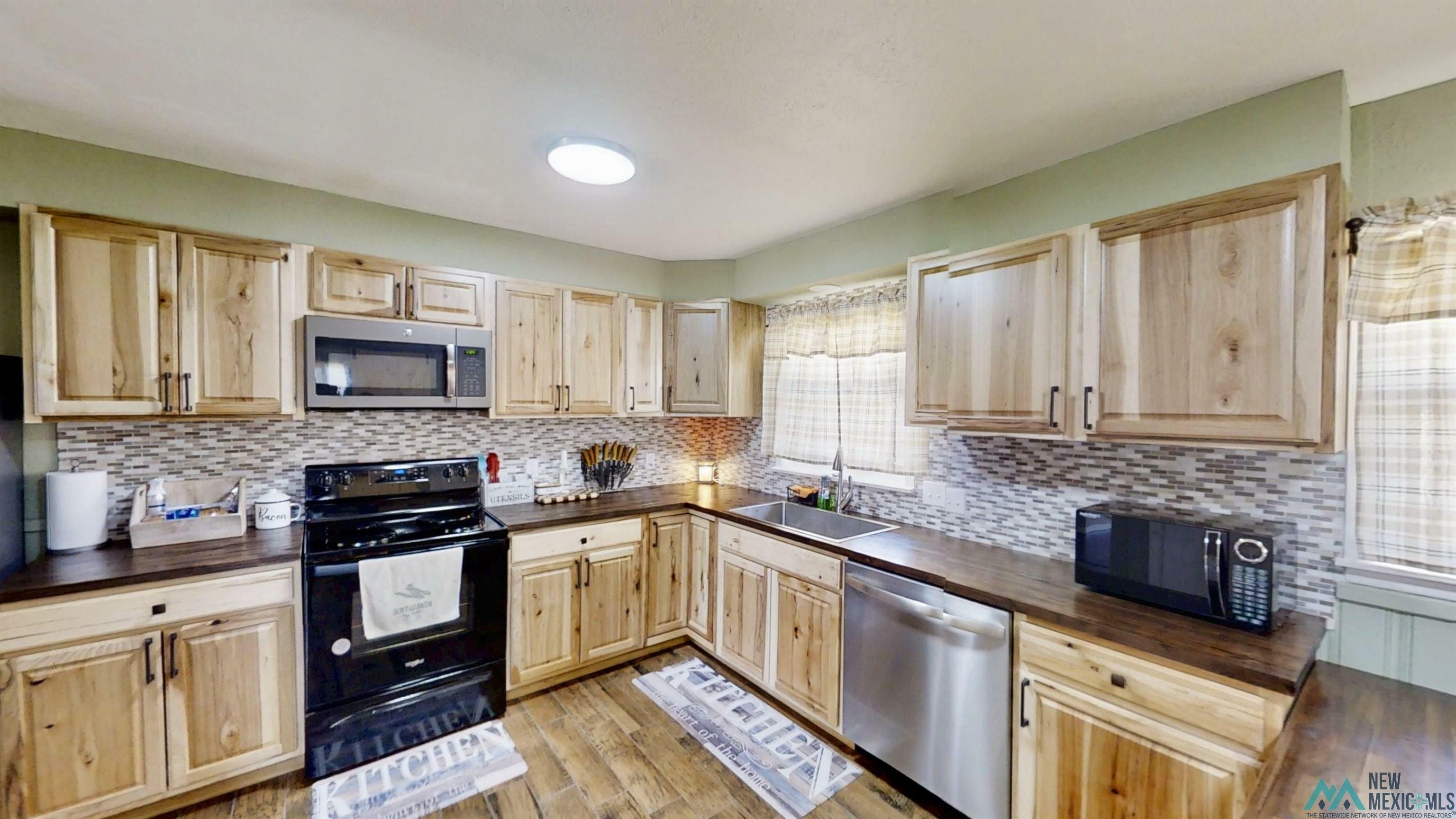 Property Photo: 2601 Wallace Street NM 88101