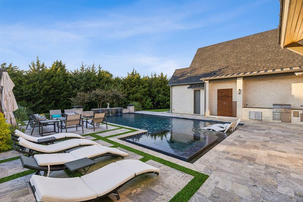 Property Photo: 405 Kings Landing TX 75032