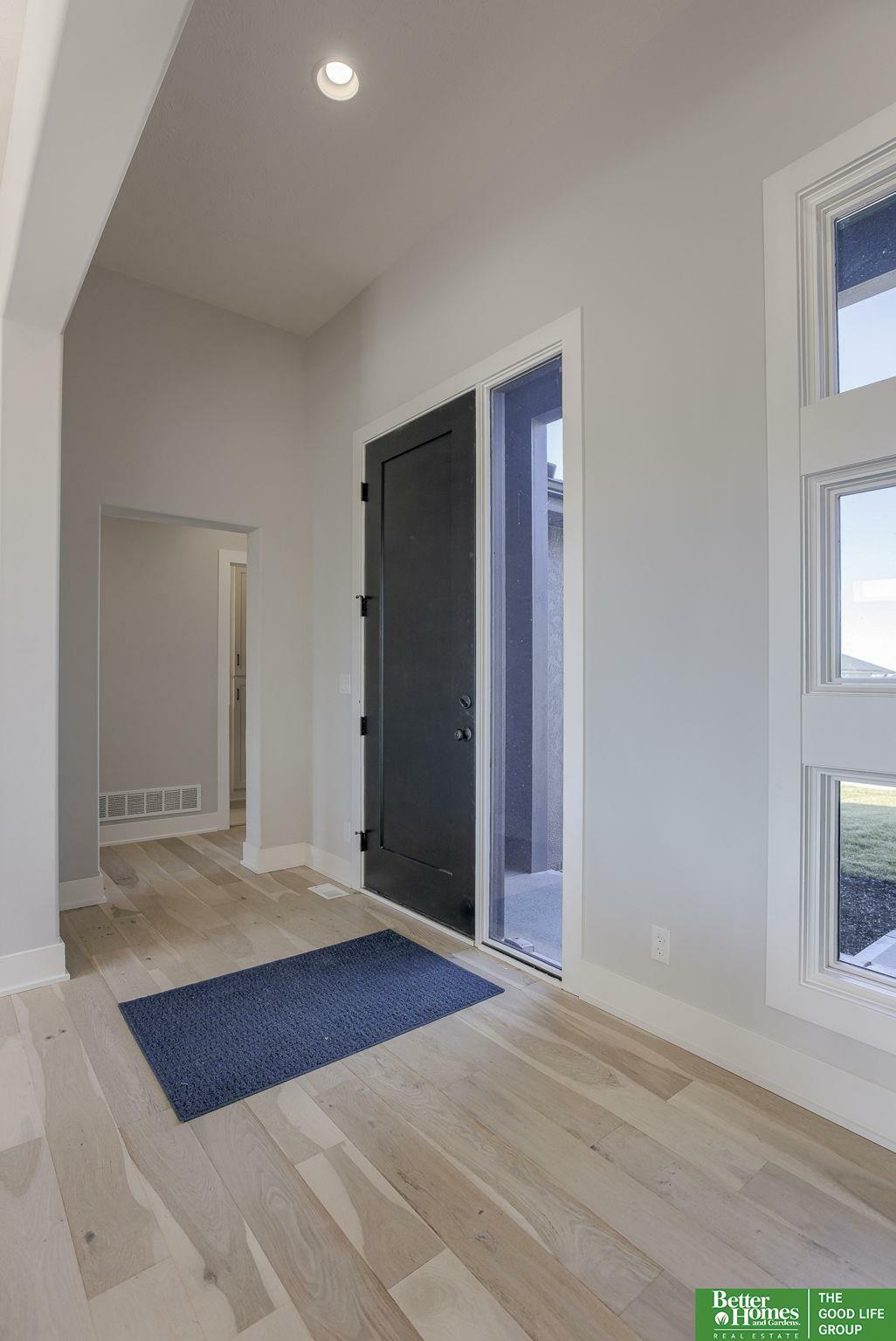Property Photo: 5425 N 212 Street NE 68022