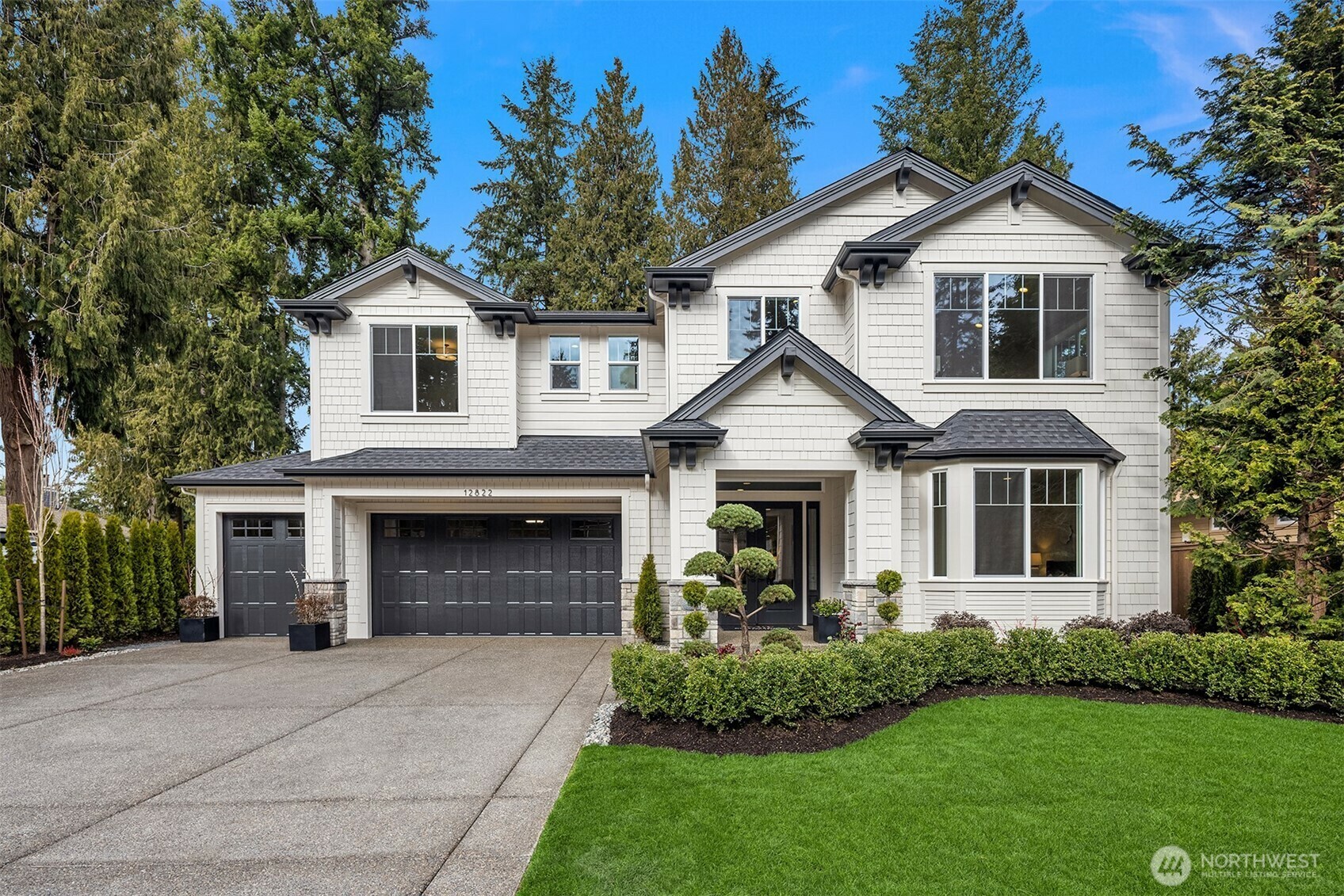 Property Photo:  12822 NE 73rd Street  WA 98033 