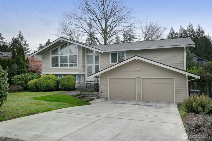 Property Photo: 3608 175th Court NE WA 98052