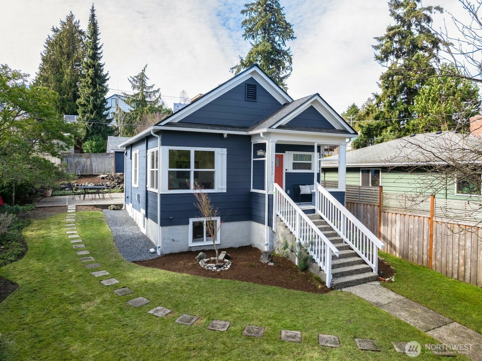 Property Photo:  3233  34th Avenue W  WA 98199 