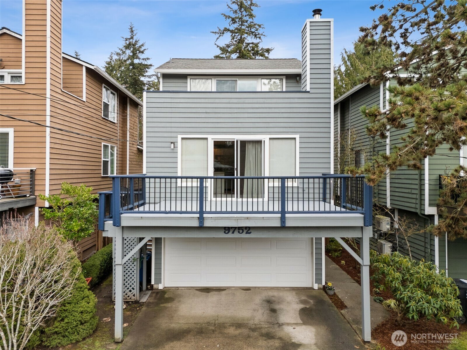 9752  45th Avenue NE  Seattle WA 98115 photo