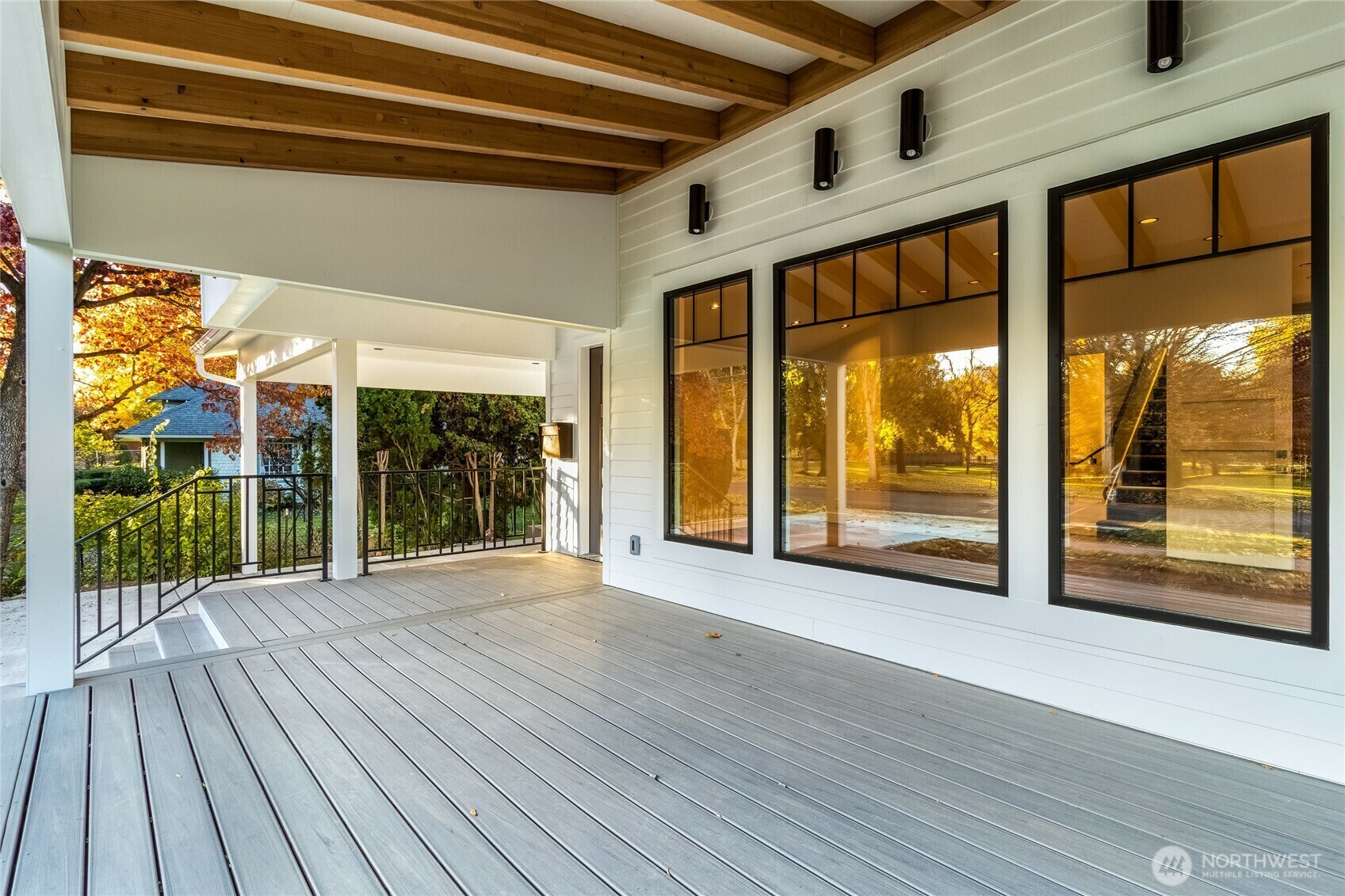 Property Photo: 935 Boyer Avenue WA 99362