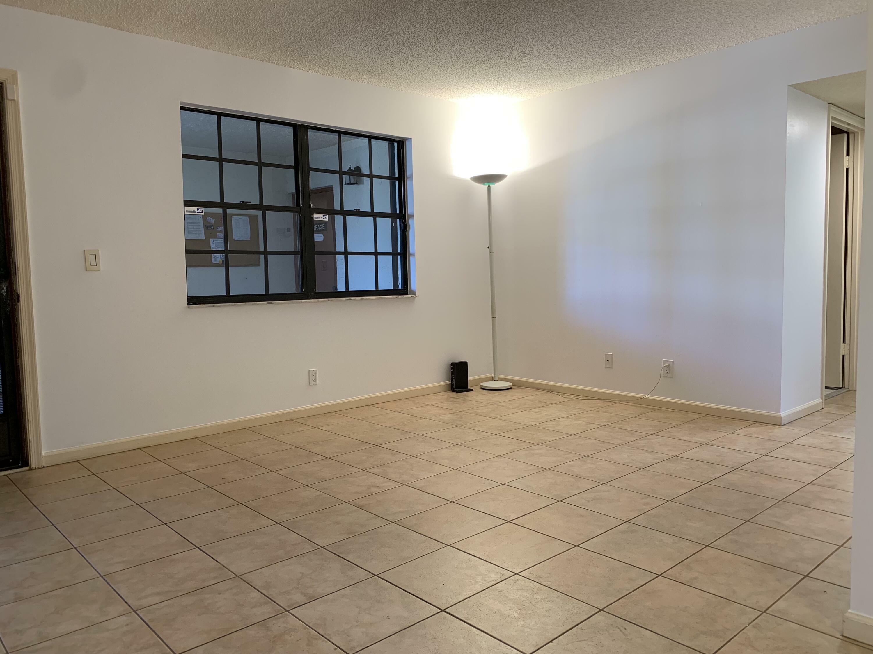 Property Photo:  4683 Oak Terrace Drive  FL 33463 