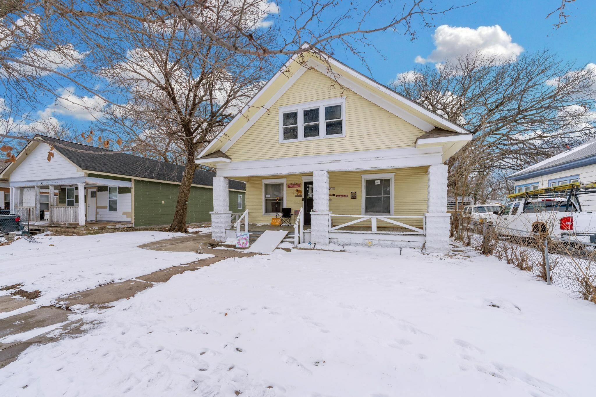 Property Photo:  425 N Madison Ave  KS 67214 