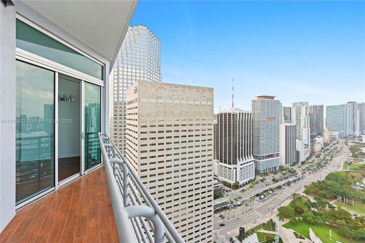 Property Photo: 335 S Biscayne Blvd Uph02 FL 33131