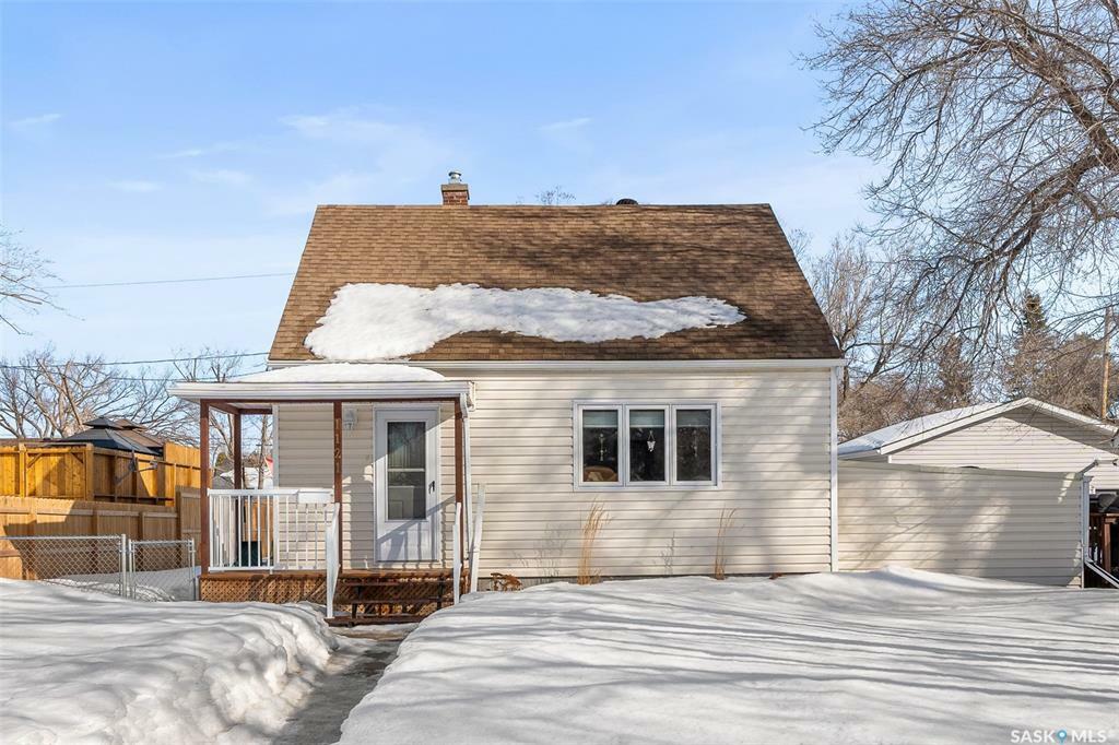 Property Photo:  1121 Monk Avenue  SK S6H 4E5 