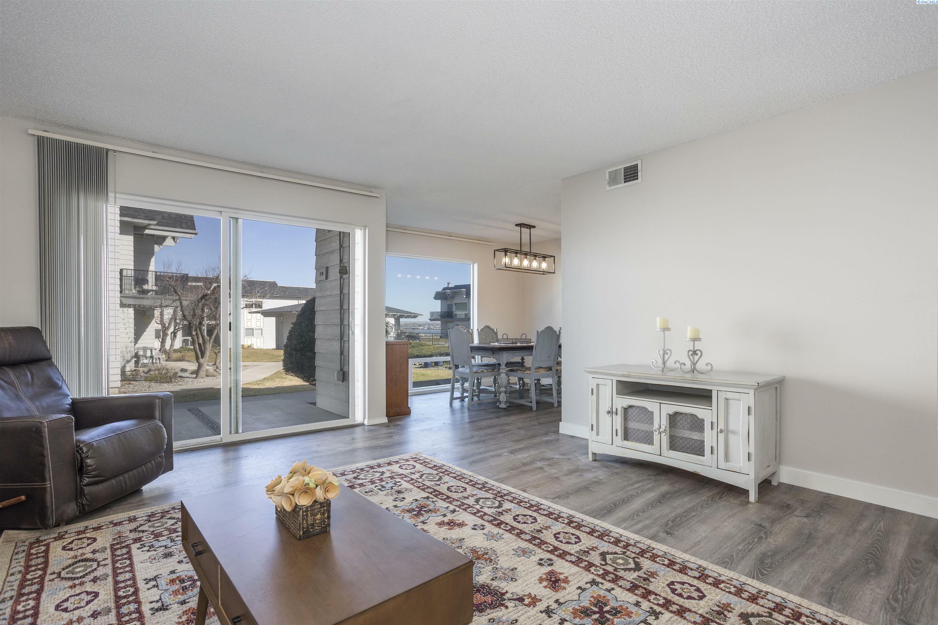 2401 W Canal Drive 4-A  Kennewick WA 99336 photo