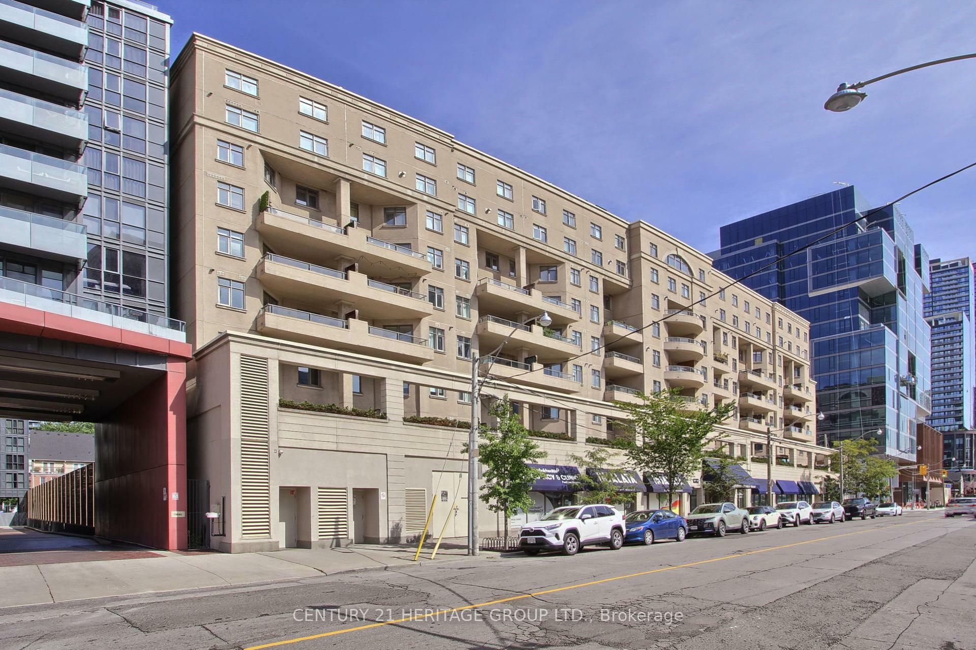 Property Photo: 550 Front Street W Ph6 ON M5V 3N5