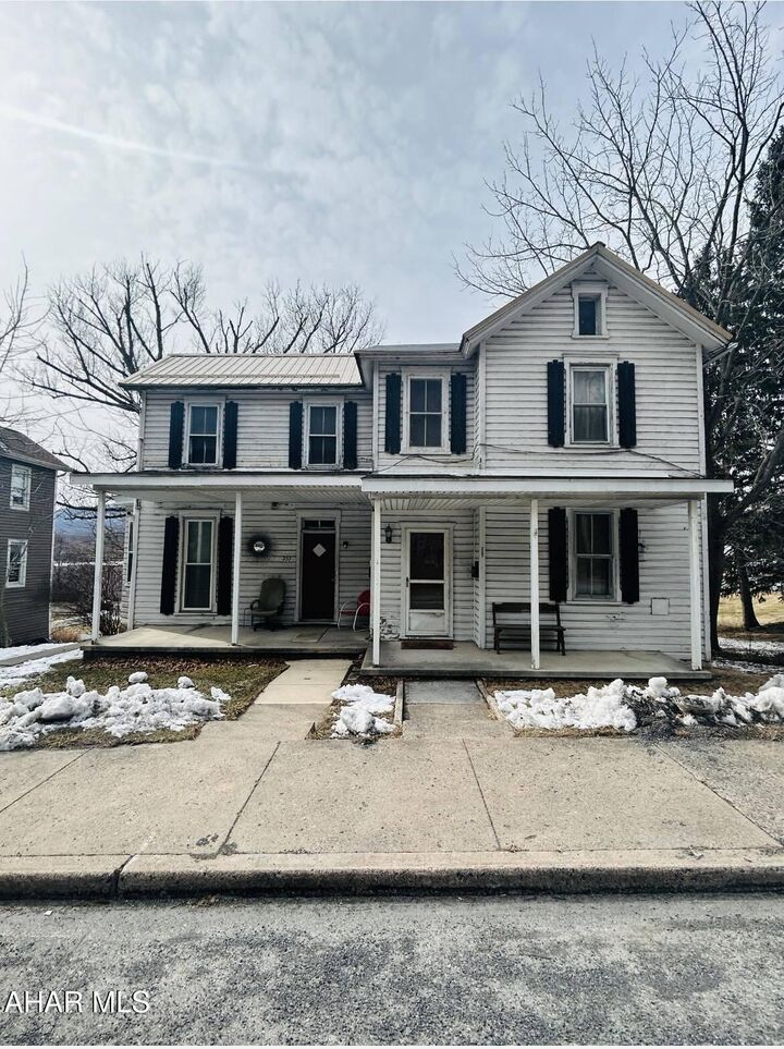 Property Photo:  237 N Richard Street 4  PA 15522 