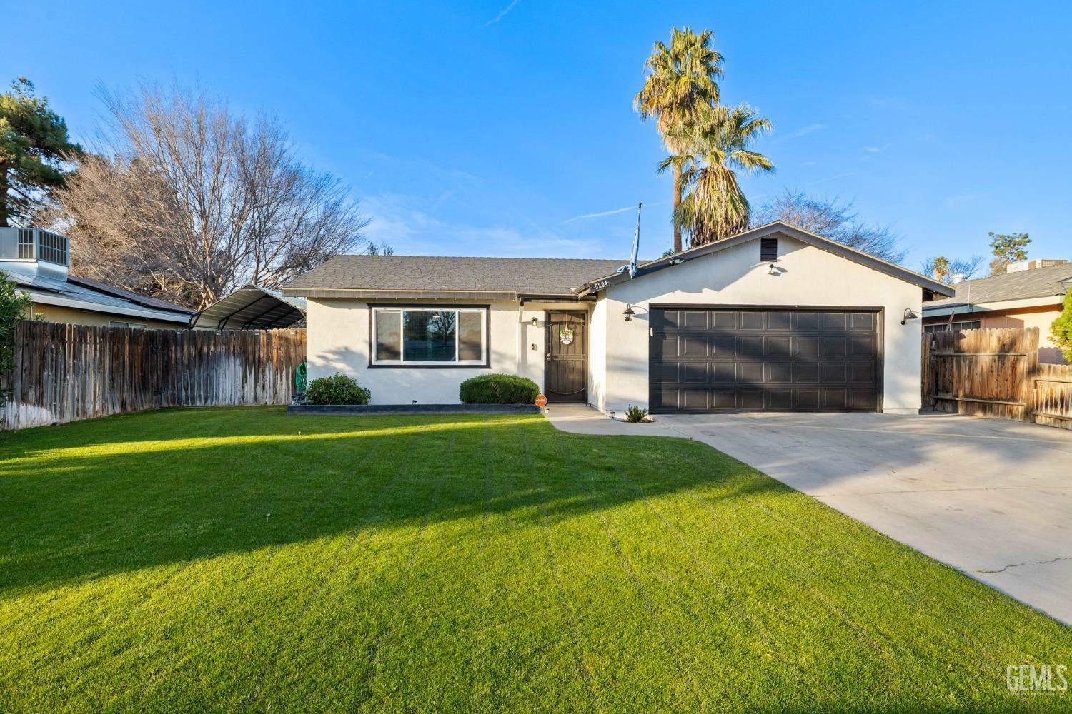 5204 Appletree Lane  Bakersfield CA 93309 photo