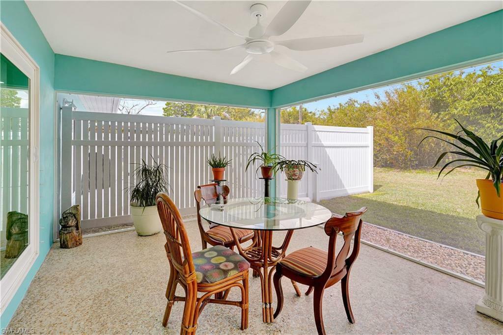 Property Photo: 719 Sharar Ct FL 33904