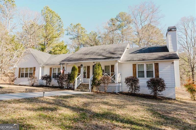 Property Photo:  511 Laird Road  GA 30141 