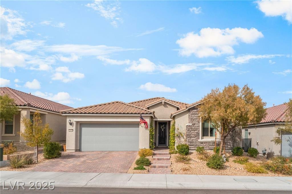 10438 Skye Arroyo Avenue  Las Vegas NV 89166 photo