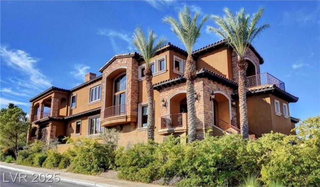 Property Photo:  15 Via Lido  NV 89011 
