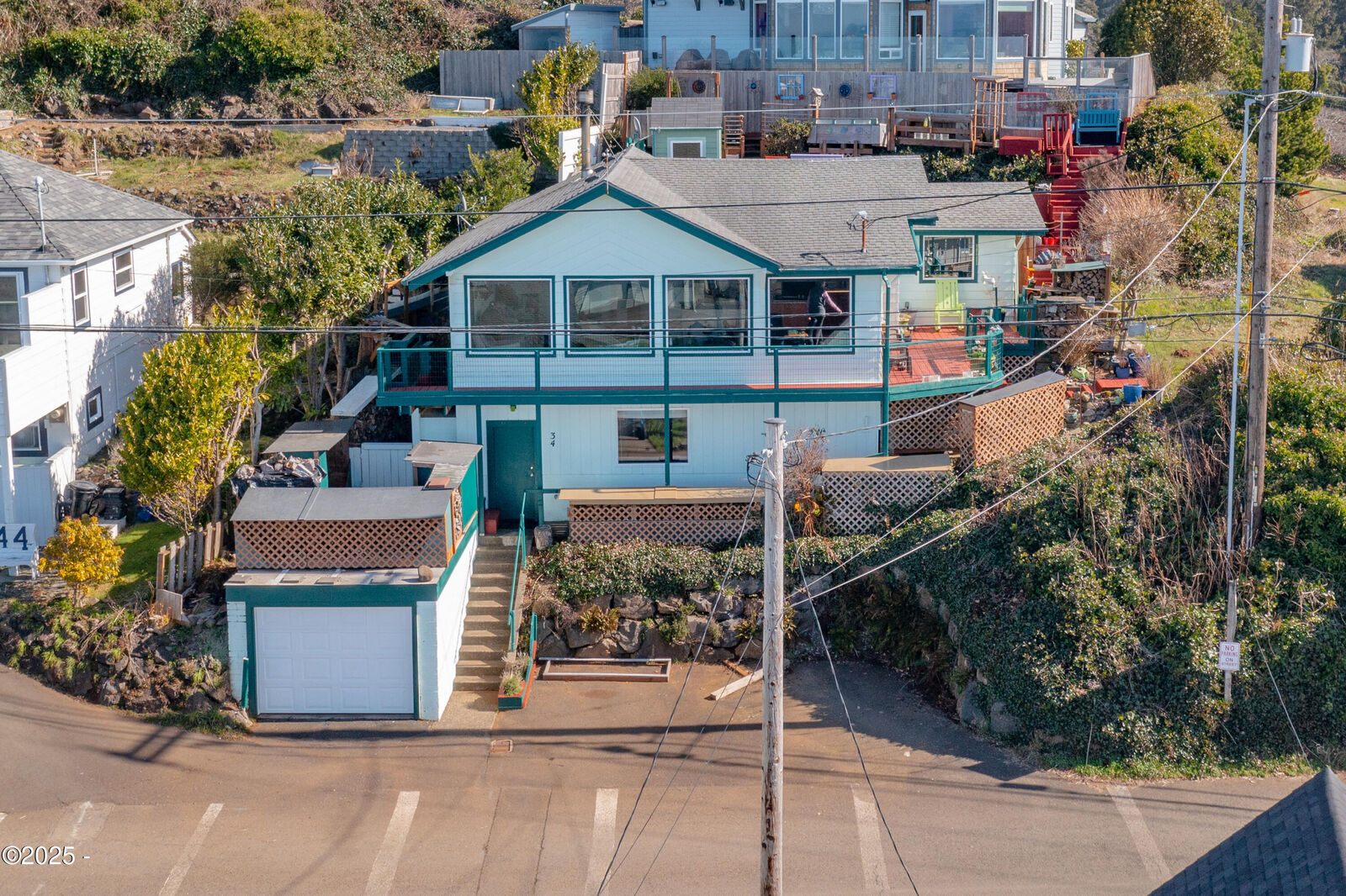 Property Photo:  34 NE Williams Avenue  OR 97341 