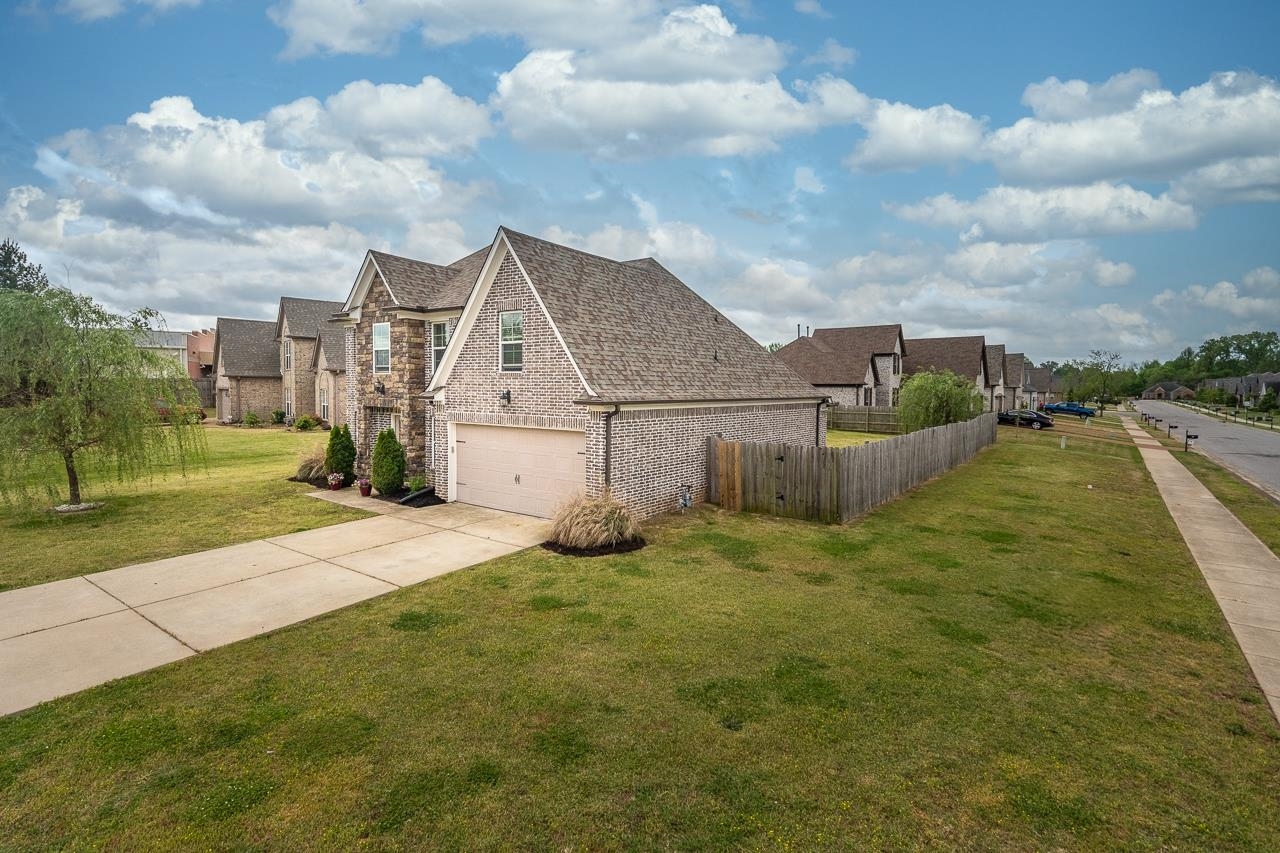 Property Photo: 590 Cherokee Cv TN 38060