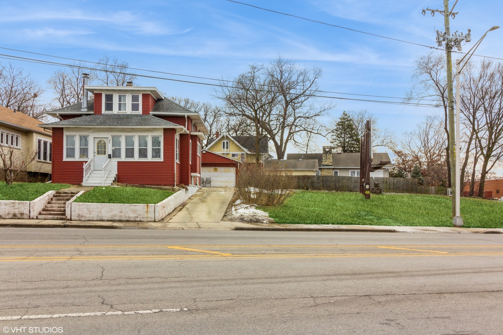 Property Photo:  943 E New York Street  IL 60505 