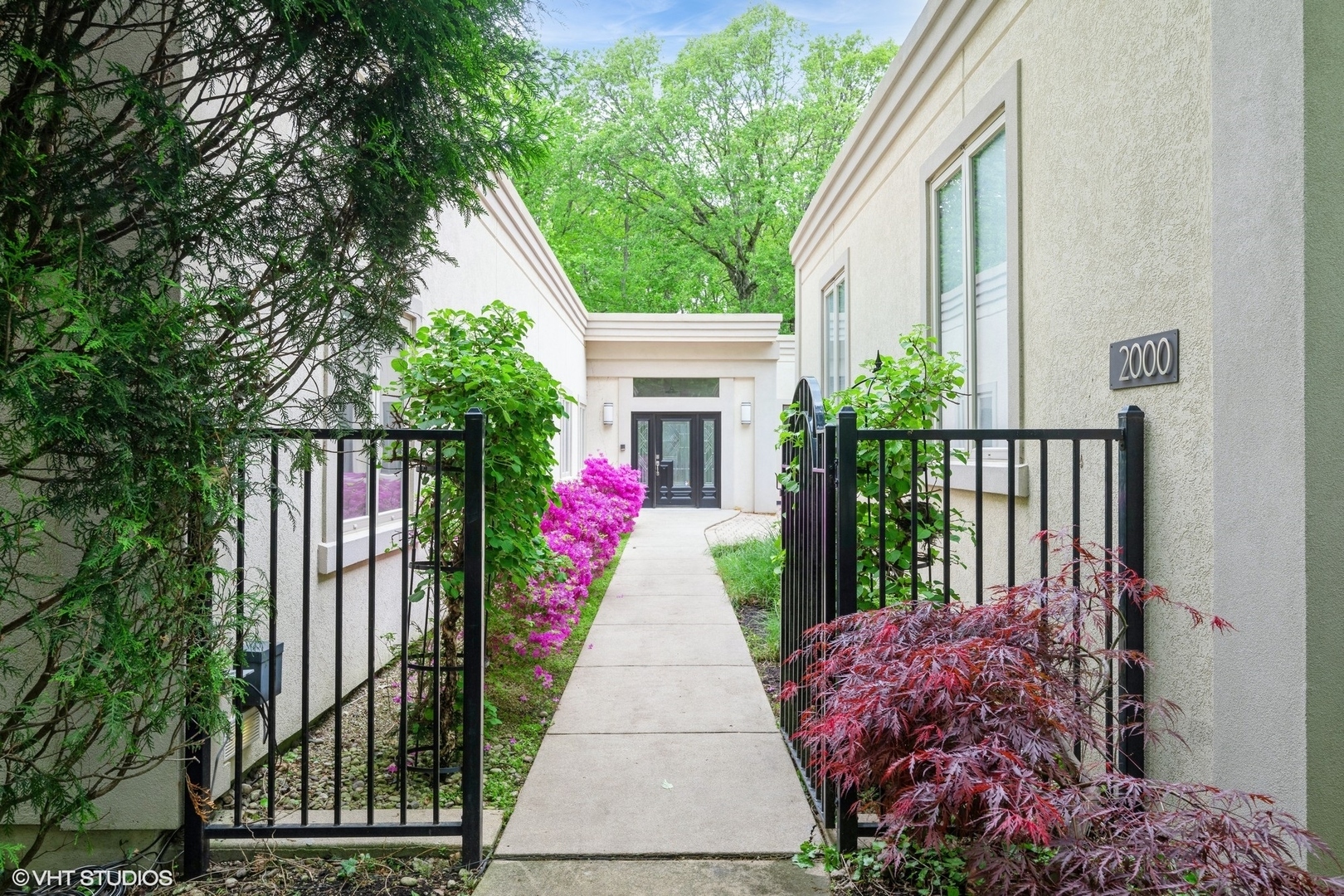 2000 Clendenin Lane  Riverwoods IL 60015 photo