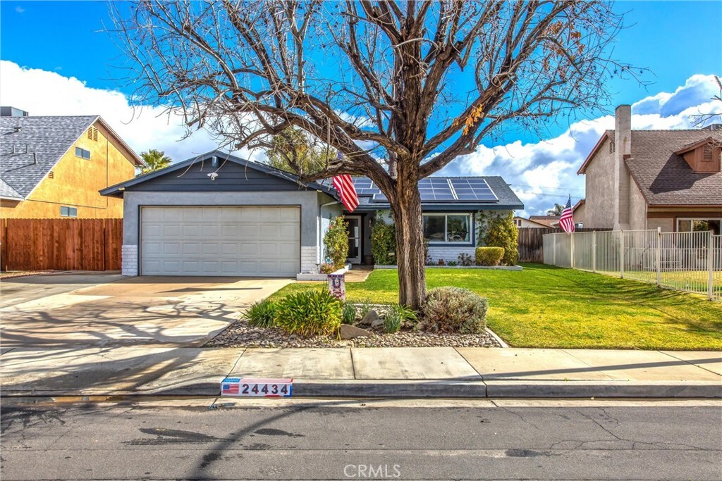 Property Photo: 24434 Oneida CA 92553