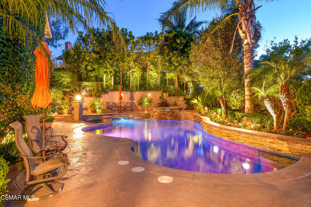Property Photo: 3473 Avenida Ladera CA 91362