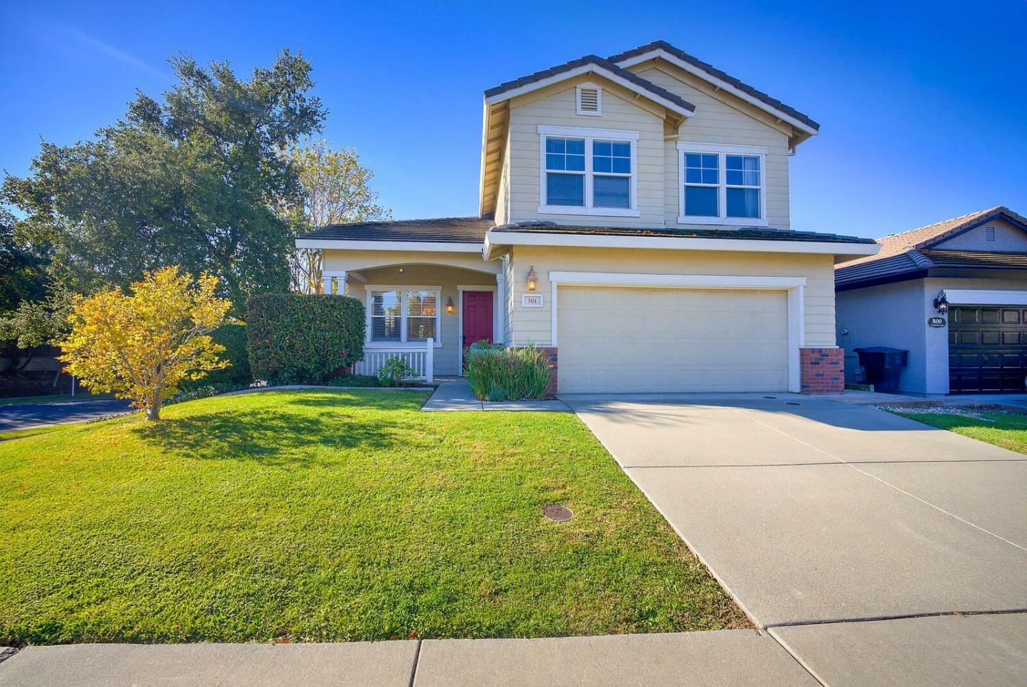 Property Photo: 501 Twinwood Loop CA 95678